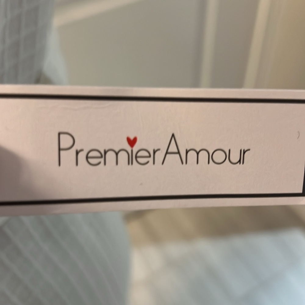 Premier Amor white waffle fabric sleeveless midi dress with gold buckle belt - Picture 5 of 5